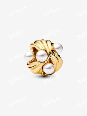 Pandora Abstract Waves Charm